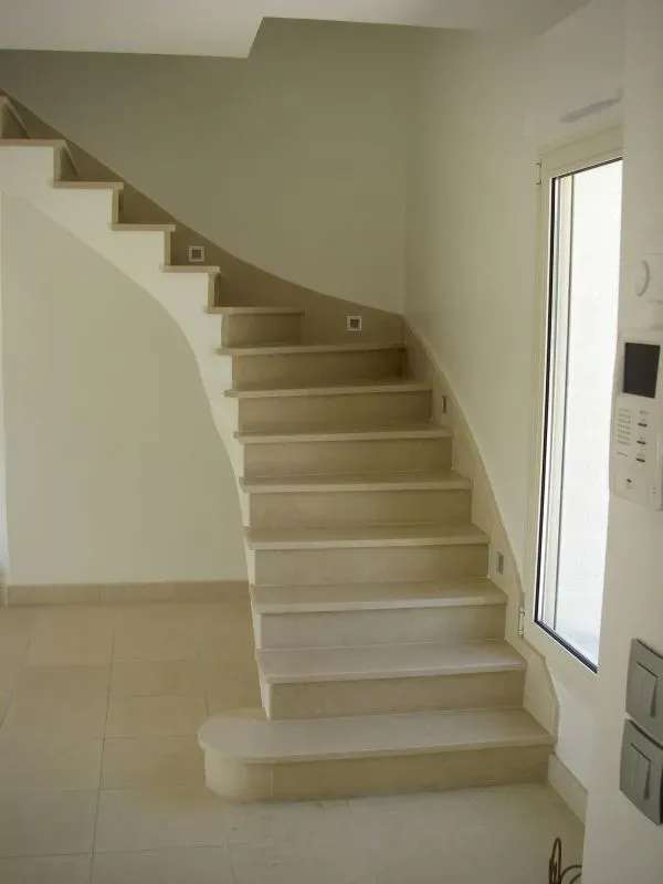 escalier en pierre