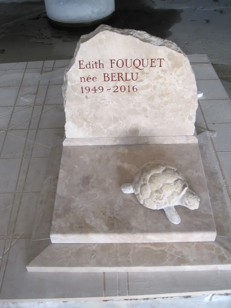 monument funeraire